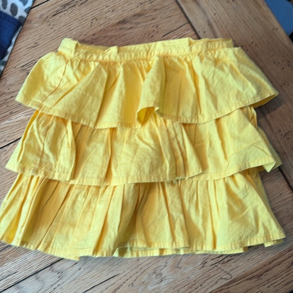 5 - Girls Bottoms. 5/6 - Picture 4 of 11